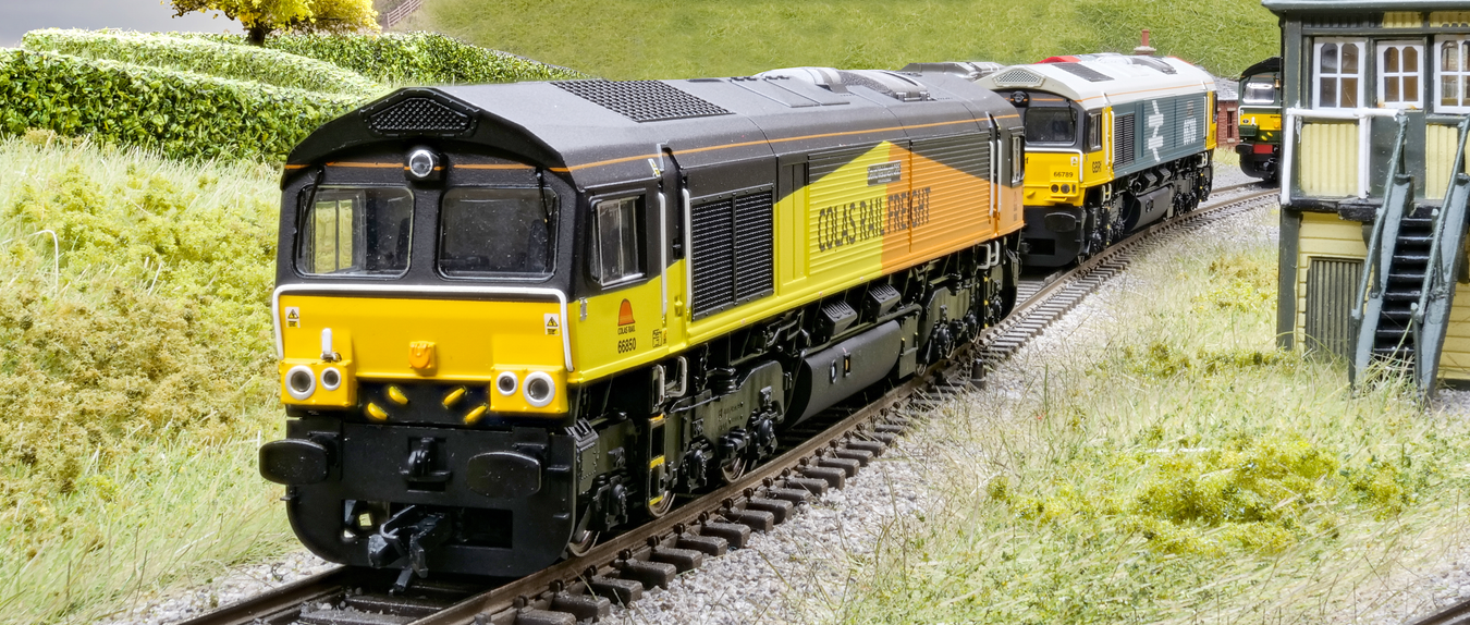 Hornby TT:120 scale Class 66 models