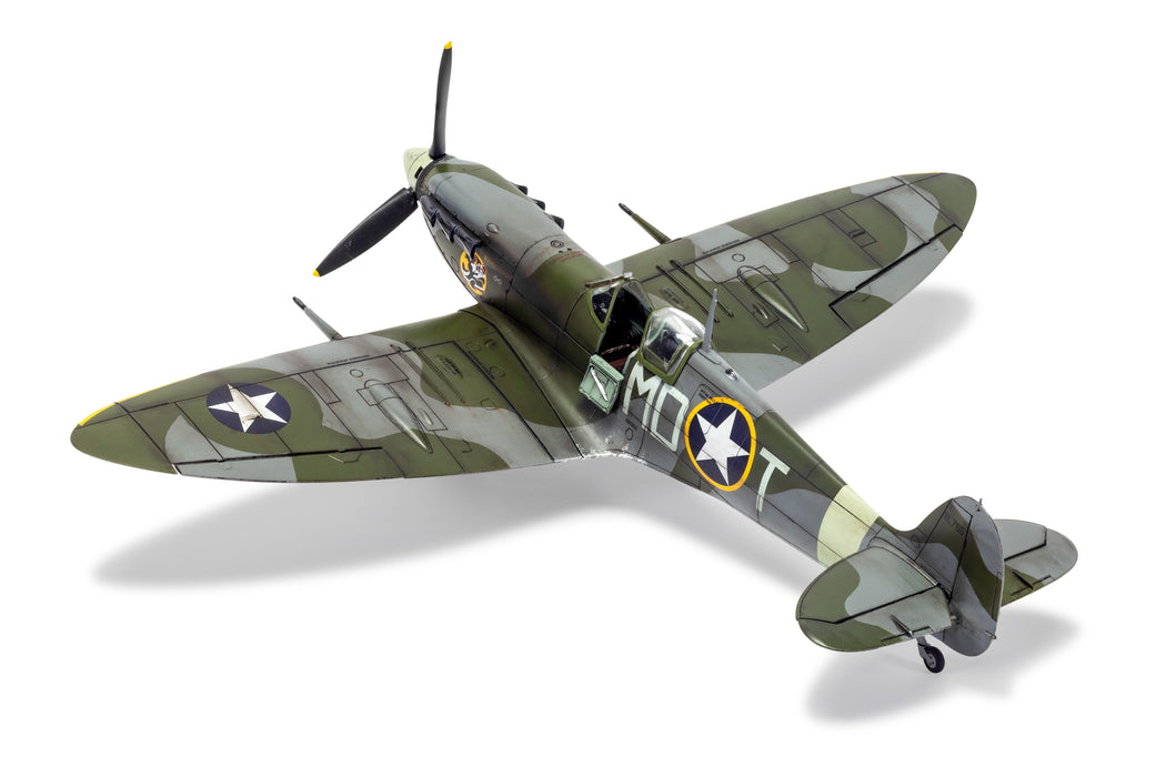 The Airfix 1:48 Supermarine Spitfire Mk.Vb features 143 superbly moulded plastic parts to create a scale replica of this iconic warbird.&nbsp;