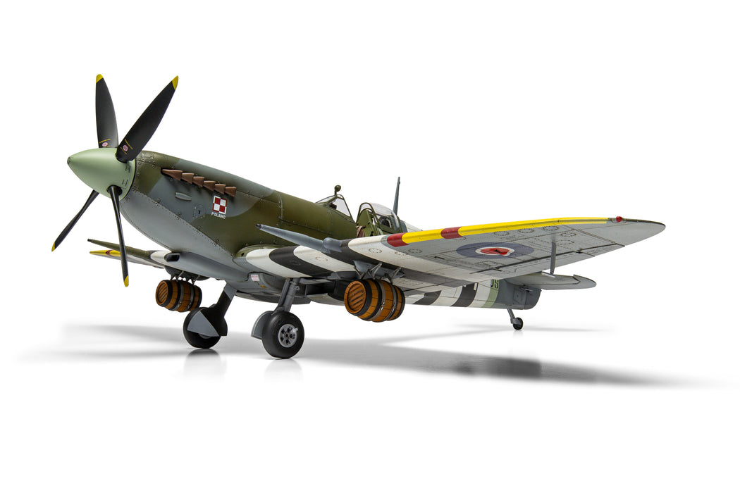 Airfix Supermarine Spitfire Mk.IXc - Flying Dray