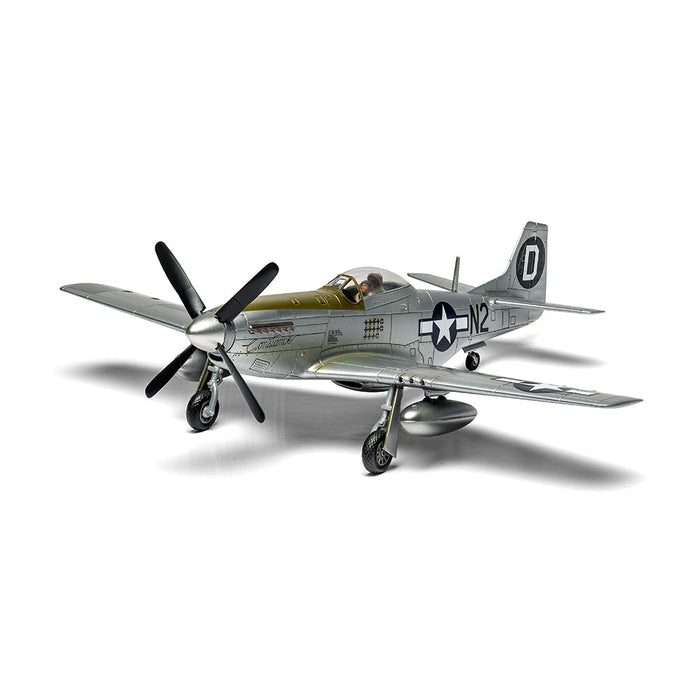 Airfix North American P-51D Mustang 1/72 scale starter set