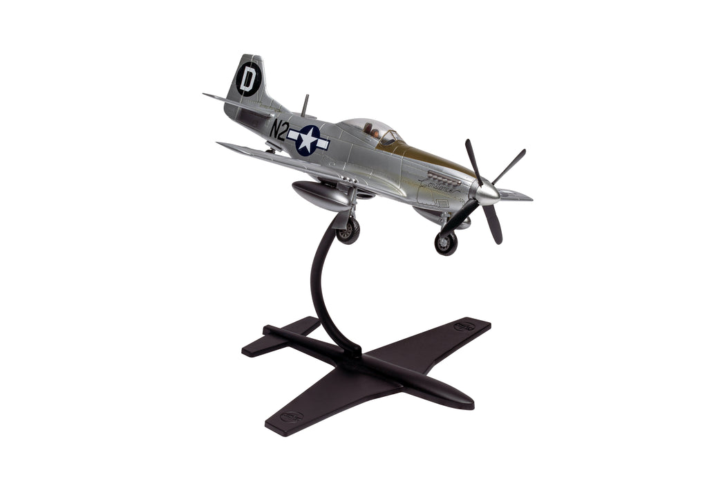 Airfix North American P-51D Mustang 1/72 scale starter set