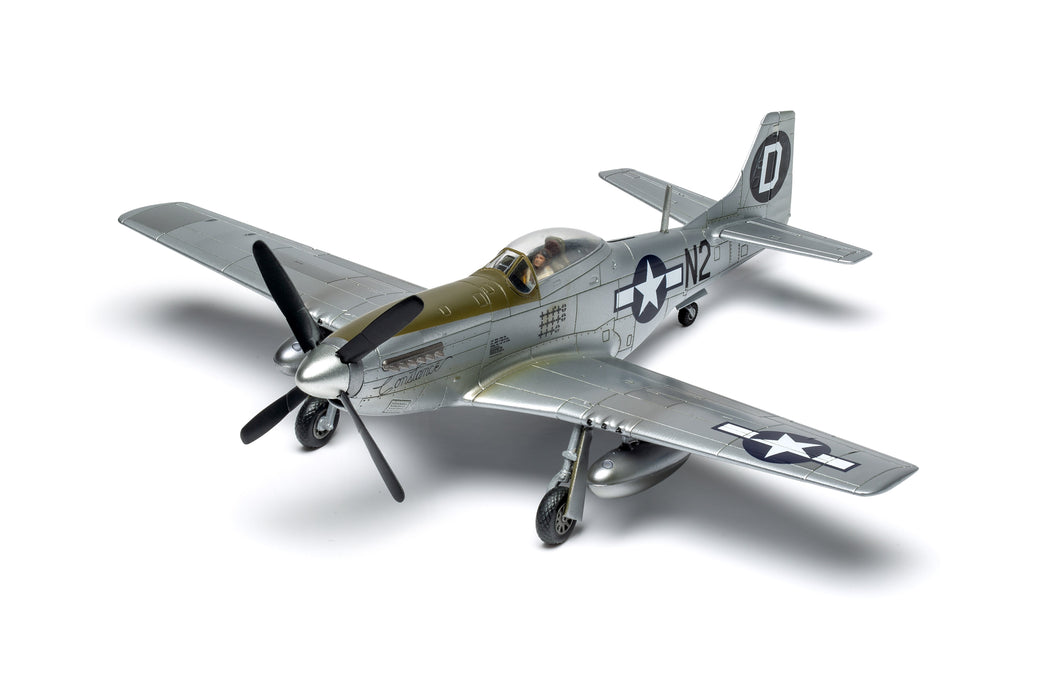 Airfix North American P-51D Mustang 1/72 scale starter set