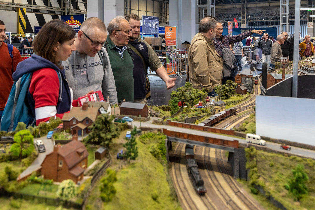 Model World LIVE 2026 VIP