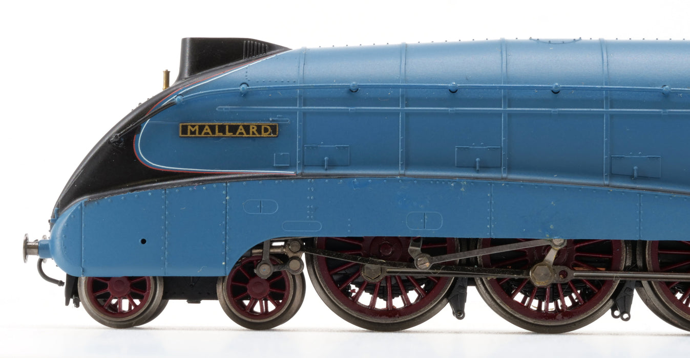 LNER A4 4-6-2 4468 Mallard - Era 3