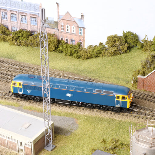 PJM Models 3D printed GSM-R radio masts for OO gauge.