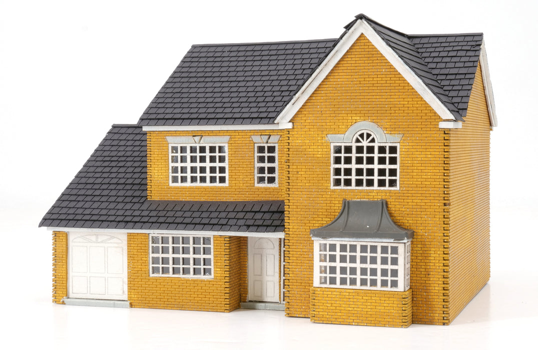 PJM Models OO Gauge Laser-Cut Modern House Kit Right-Hand