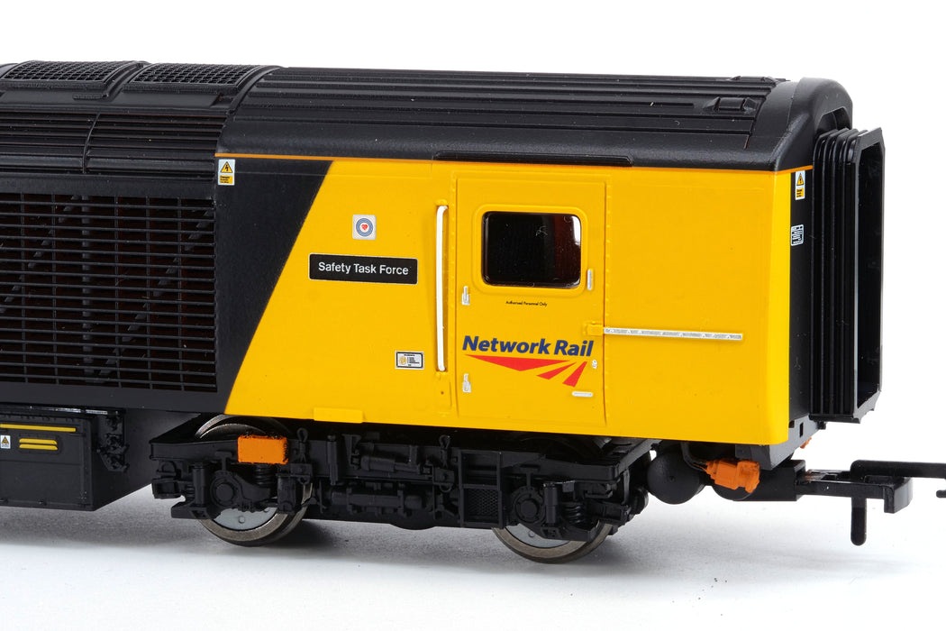 Pre-order Hornby Colas Rail HST limited-edition DCC Ready