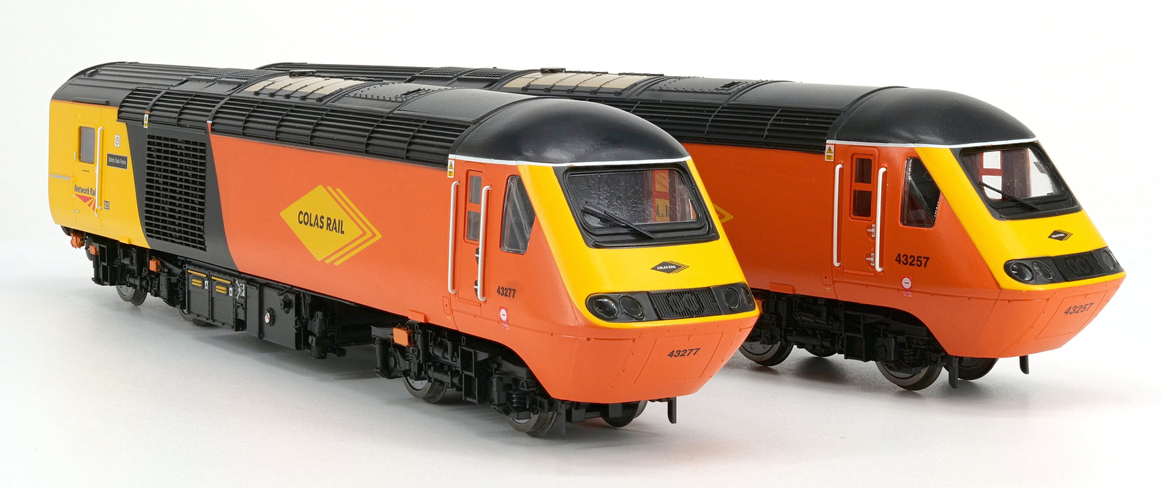 Hornby Colas Rail HST limited-edition train pack DCC ready