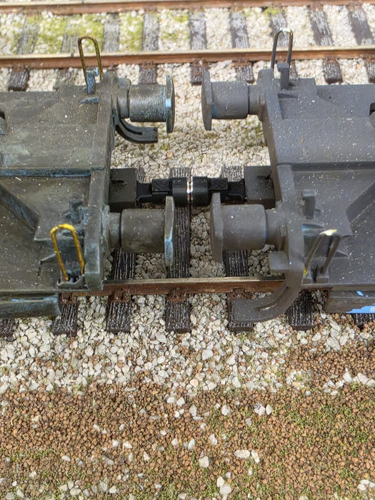 Rusty Rails 'OO' gauge 8mm Magnetic Drawbar Coupling