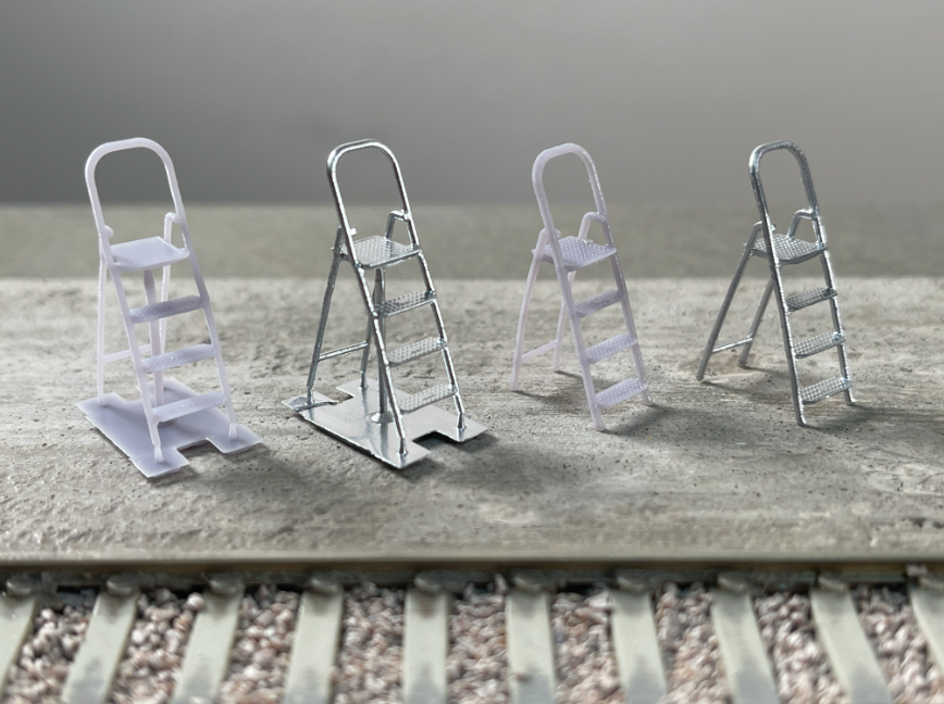 Rusty Rails OO Gauge Step Ladders 4 Pack