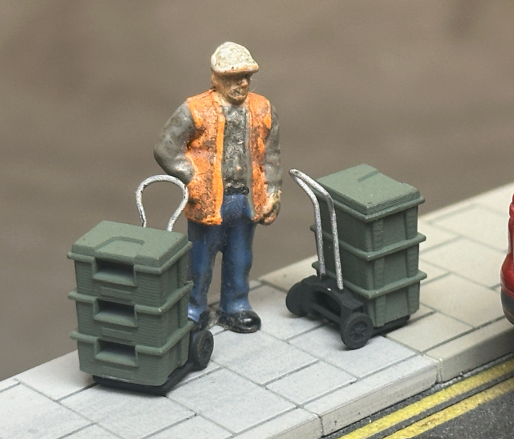 Rusty Rails OO Gauge Recycling Bins