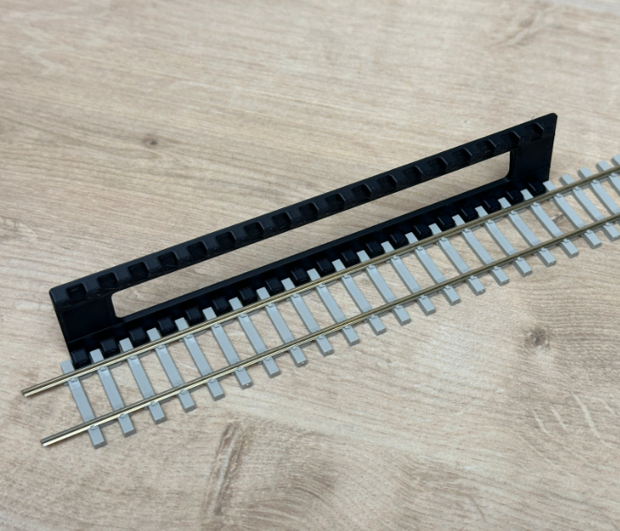 Rusty Rails OO Gauge Sleeper Spacer