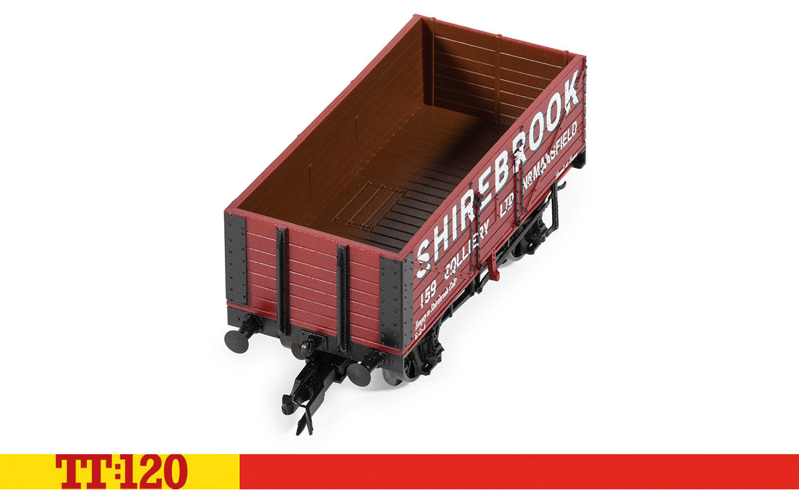 Hornby TT:120 7 plank wagon triple pack