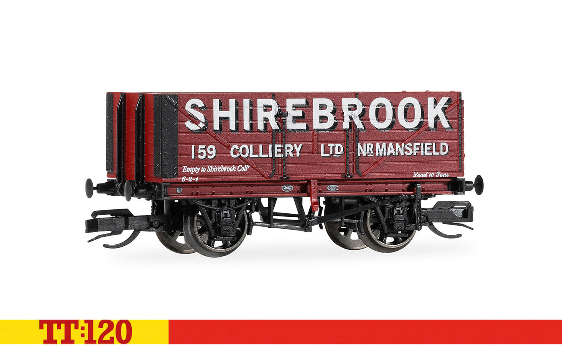 Hornby TT:120 7 plank wagon triple pack