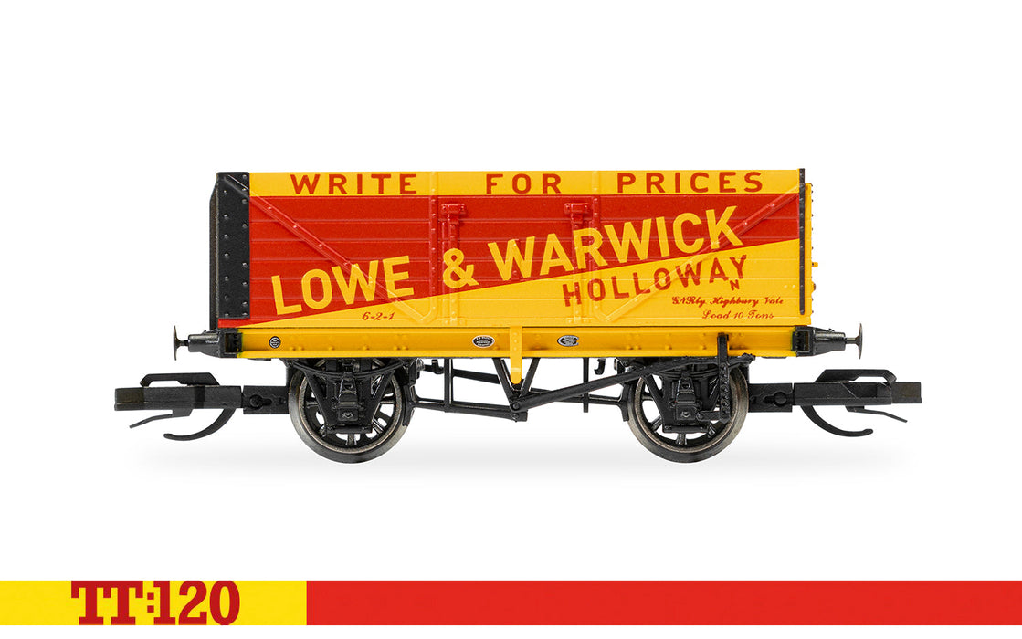 Hornby TT:120 7 plank wagon triple pack